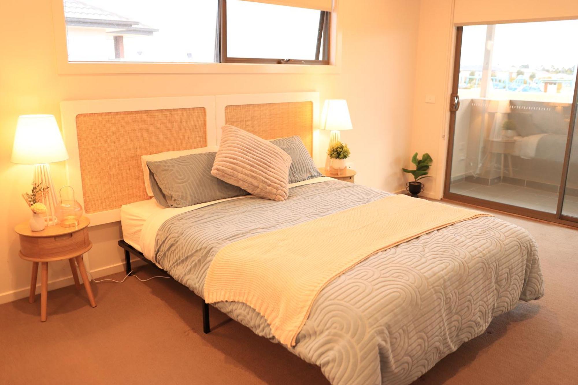 Melbourne Holiday House For 15 Peoples In Sanctuary Lake Point Cook Luaran gambar