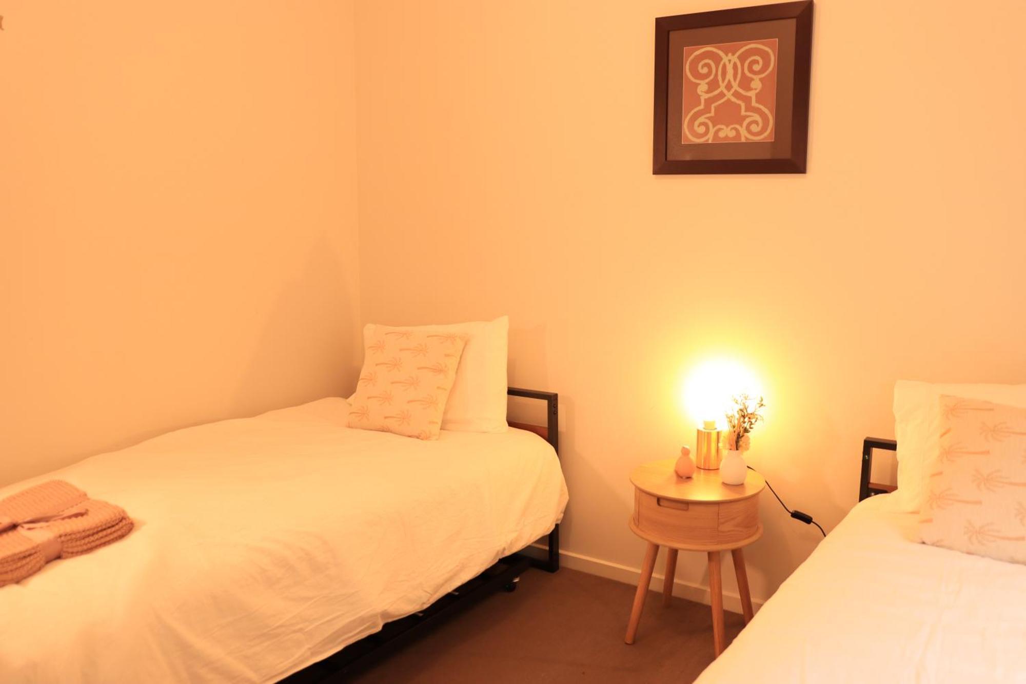 Melbourne Holiday House For 15 Peoples In Sanctuary Lake Point Cook Luaran gambar