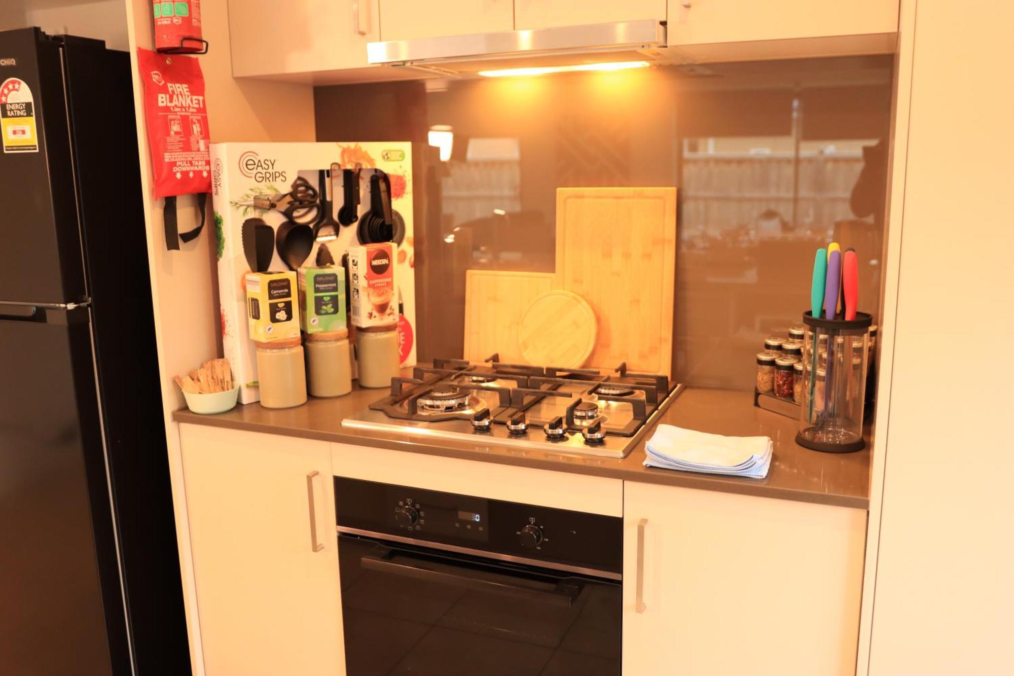 Melbourne Holiday House For 15 Peoples In Sanctuary Lake Point Cook Luaran gambar